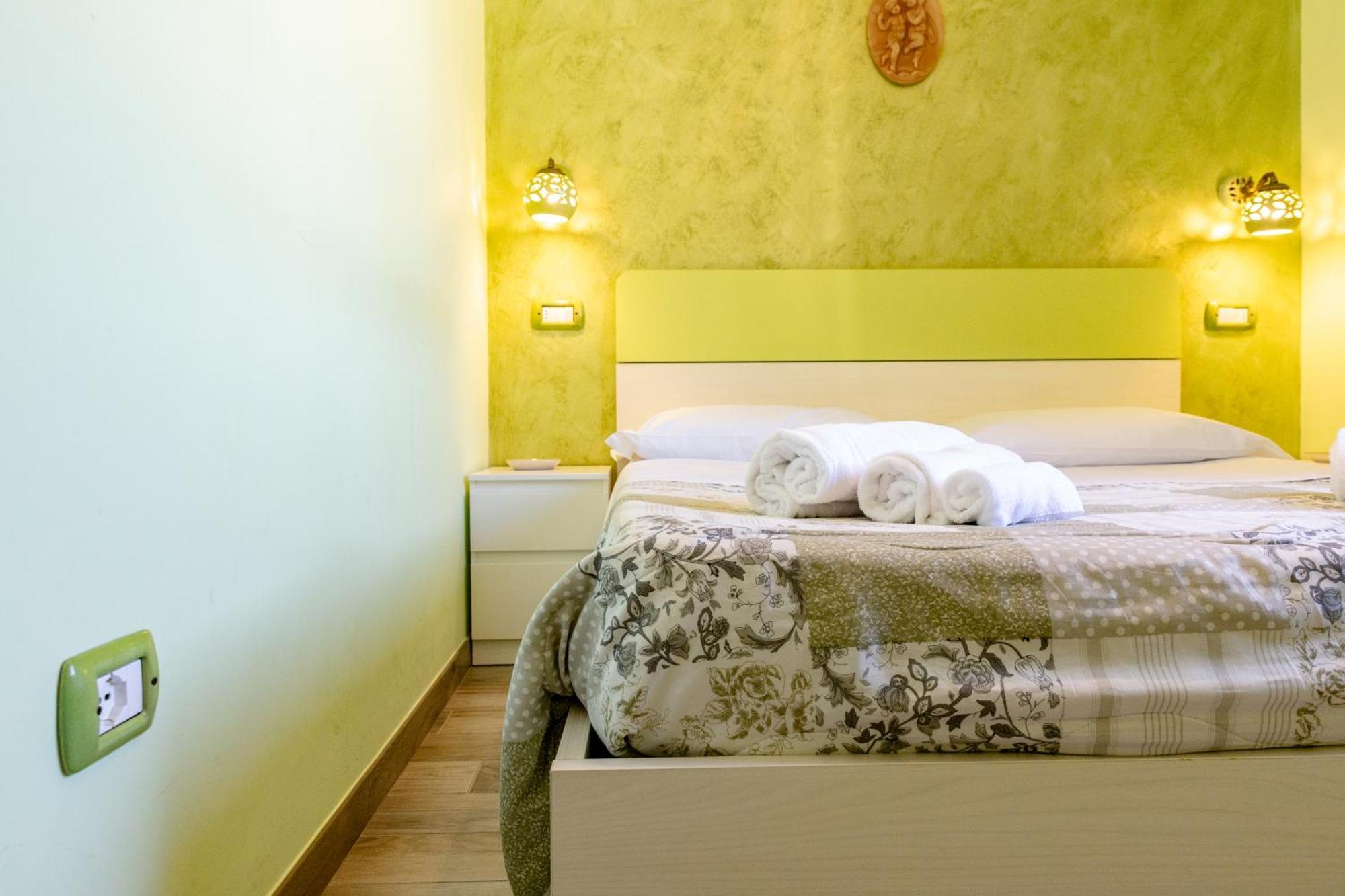 Hotel Domus Angeli à Assise Extérieur photo