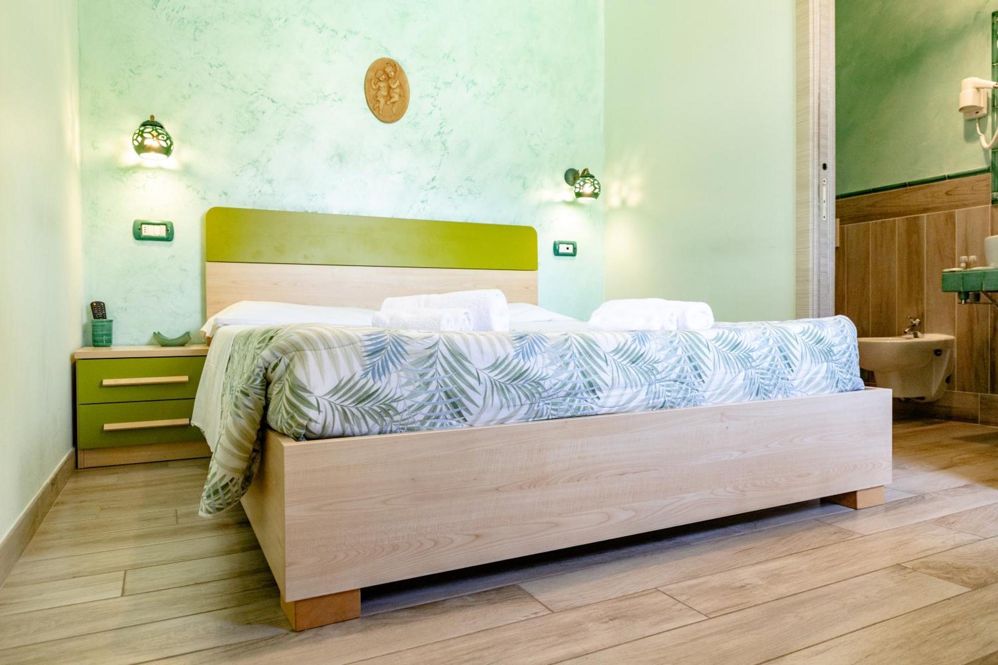 Hotel Domus Angeli à Assise Extérieur photo
