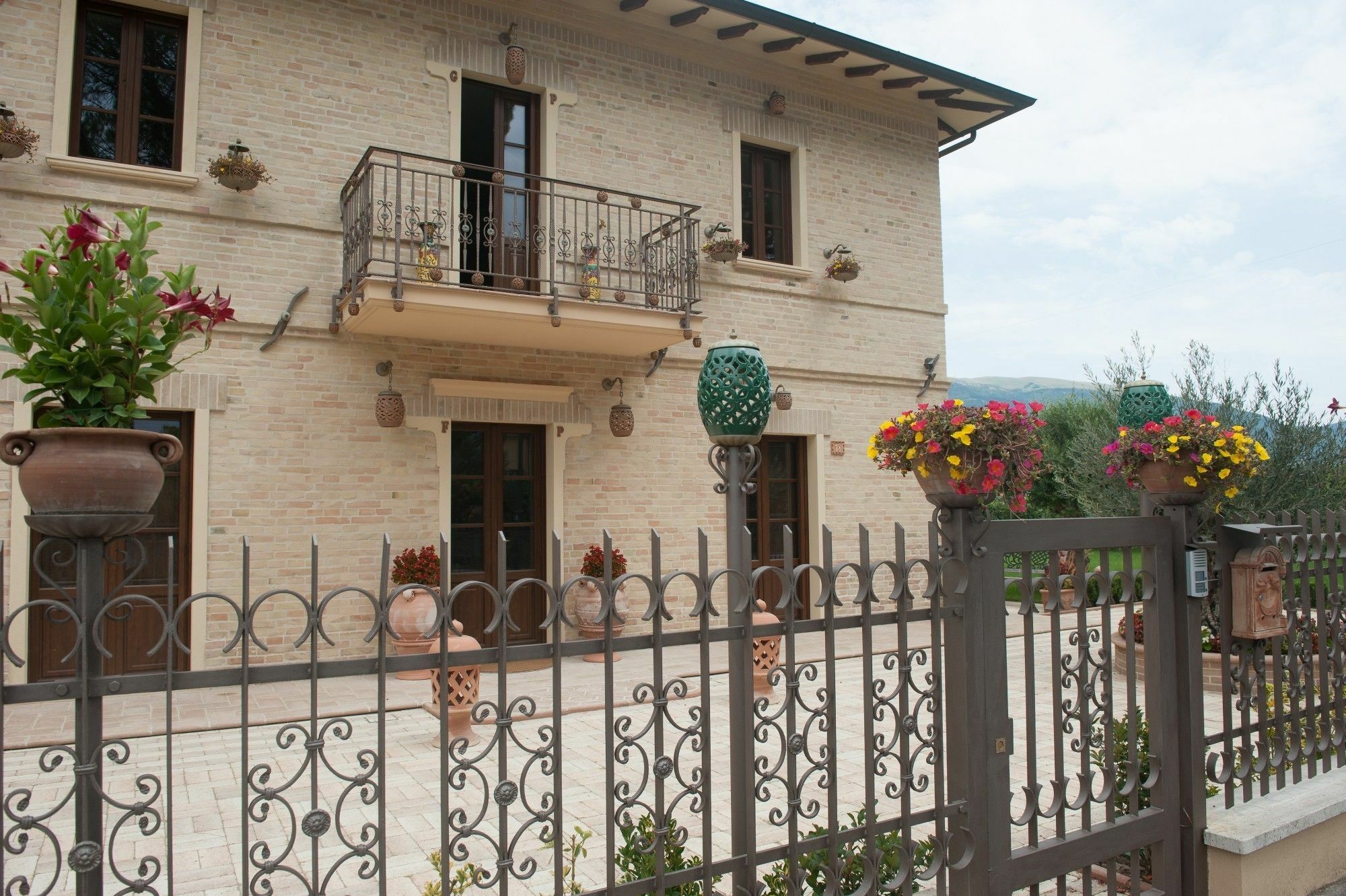 Hotel Domus Angeli à Assise Extérieur photo